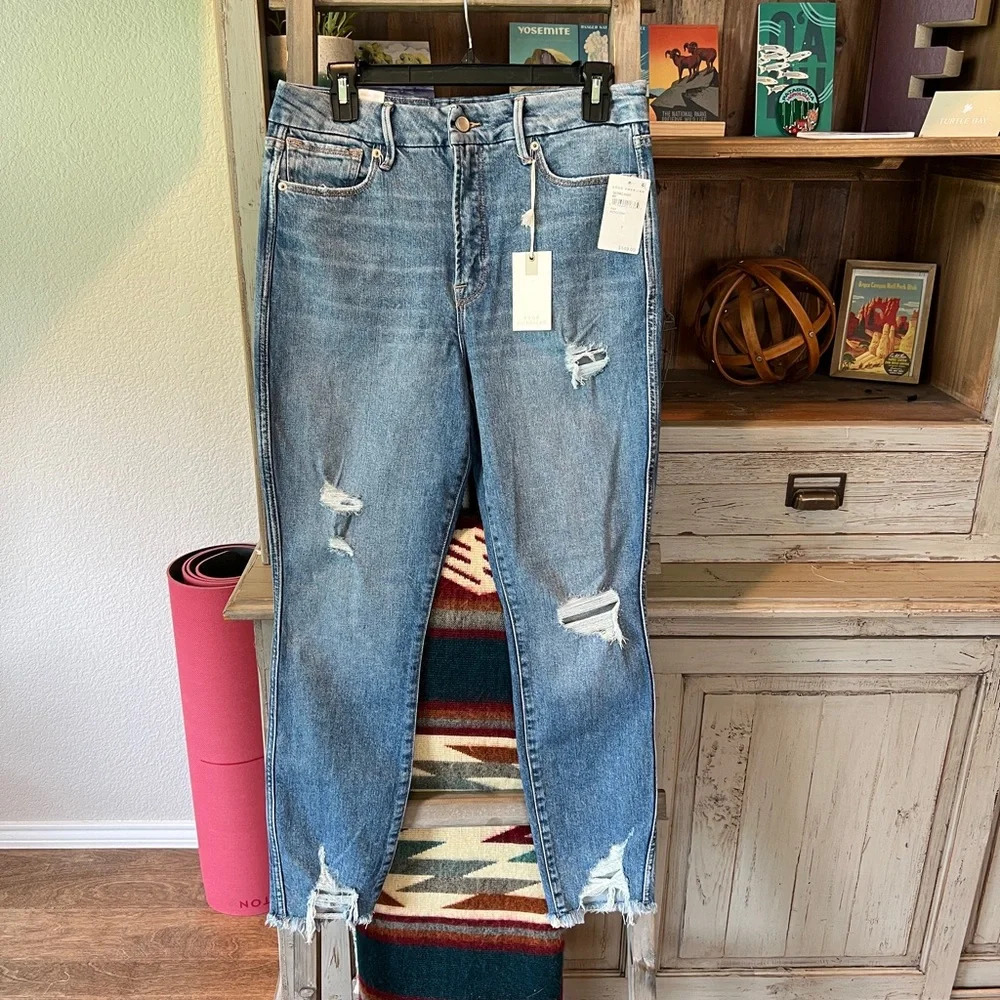 NWT GOOD AMERICAN good curve skinny crop size 6/28